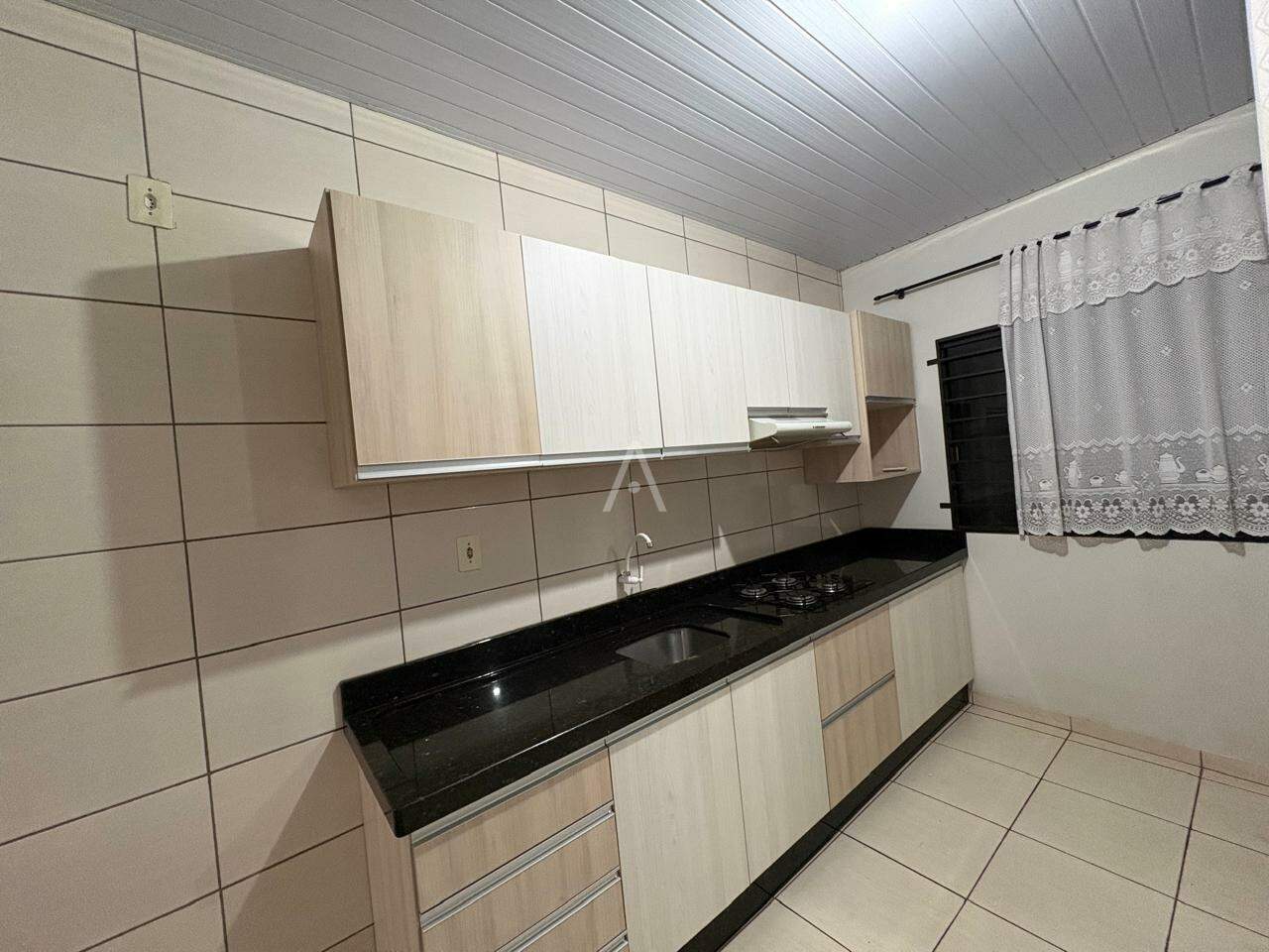 Casa Residencial para para aluguel no Bairro UNIVERSITARIO em CASCAVEL: