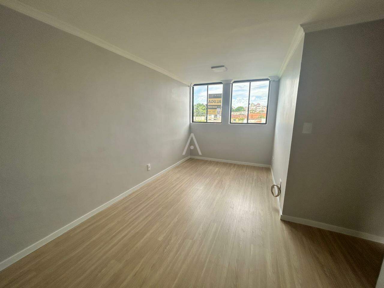 Apartamento para para aluguel no Bairro PARQUE VERDE em CASCAVEL: SALA