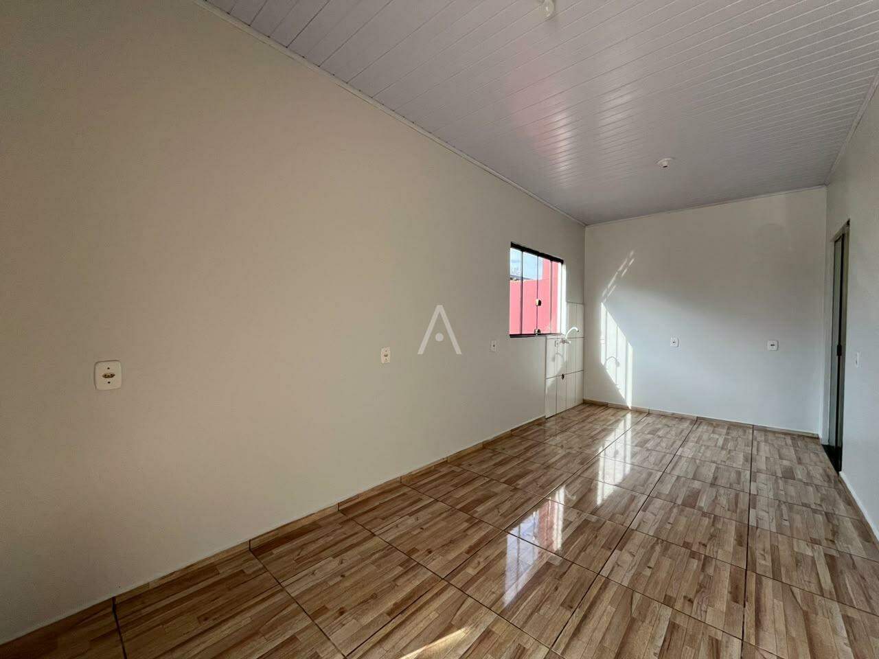 Casa Residencial para para aluguel no Bairro JARDIM COOPAGRO em TOLEDO: 