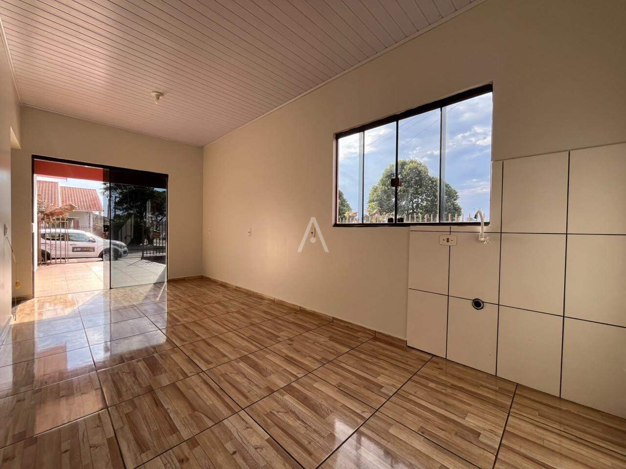 Casa Residencial para para aluguel no Bairro JARDIM COOPAGRO em TOLEDO: 