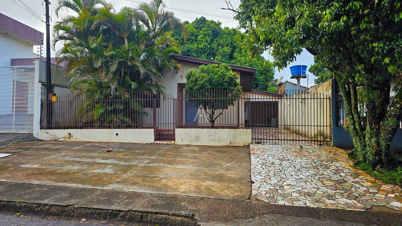 Casa Residencial para à venda no Bairro NOVA YORK em CASCAVEL: 
