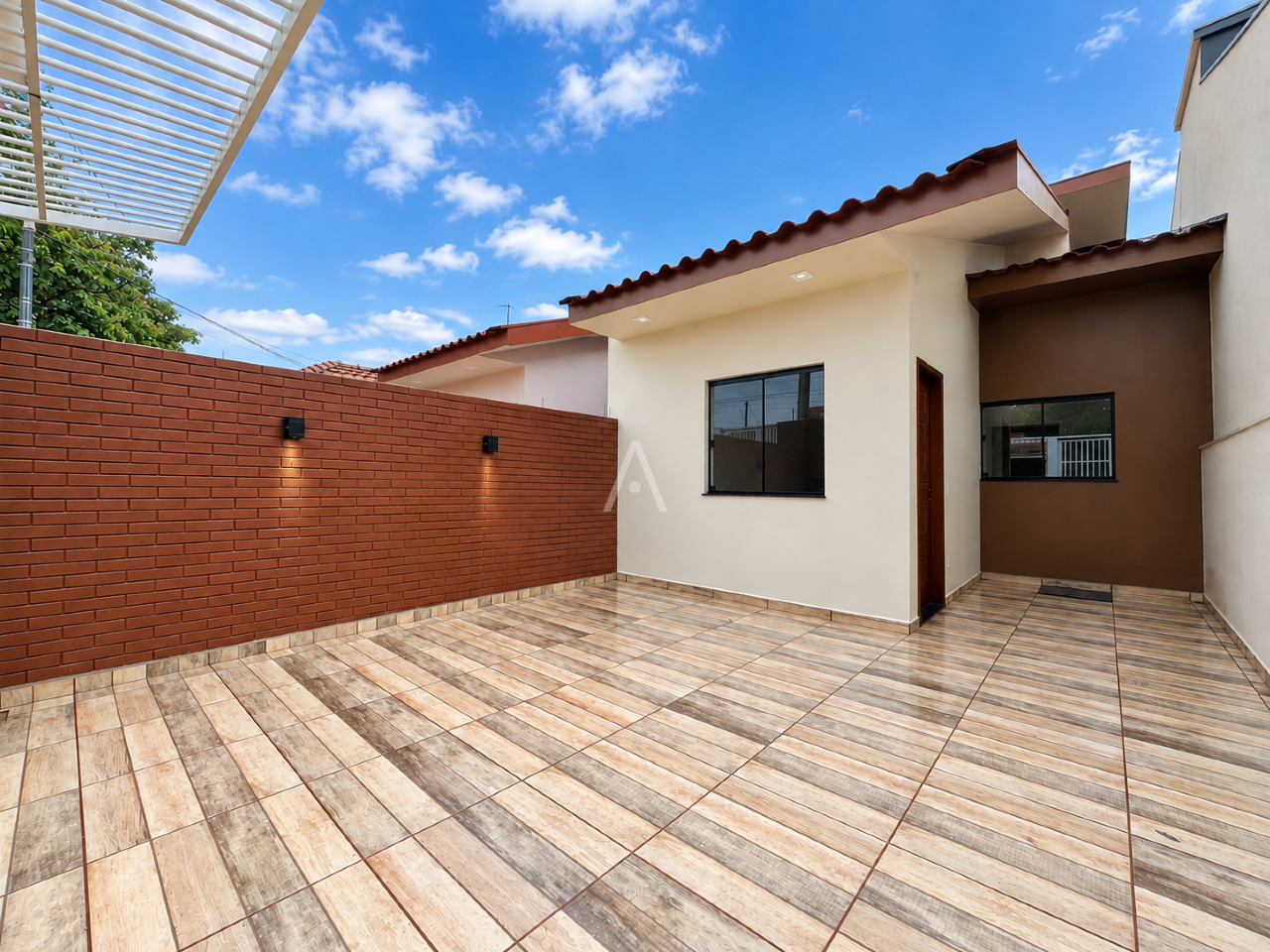 Casa Residencial para para aluguel no Bairro JARDIM COOPAGRO em TOLEDO: 