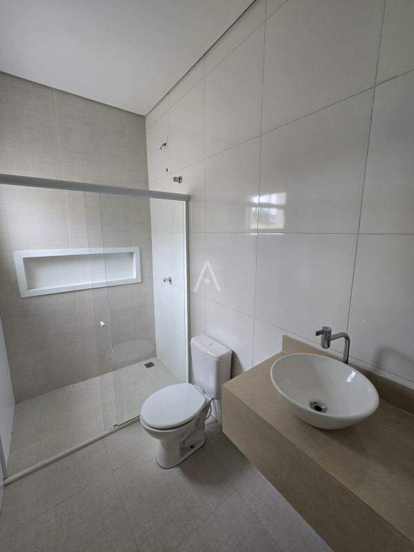 Casa Residencial para para aluguel no Bairro JARDIM COOPAGRO em TOLEDO: 