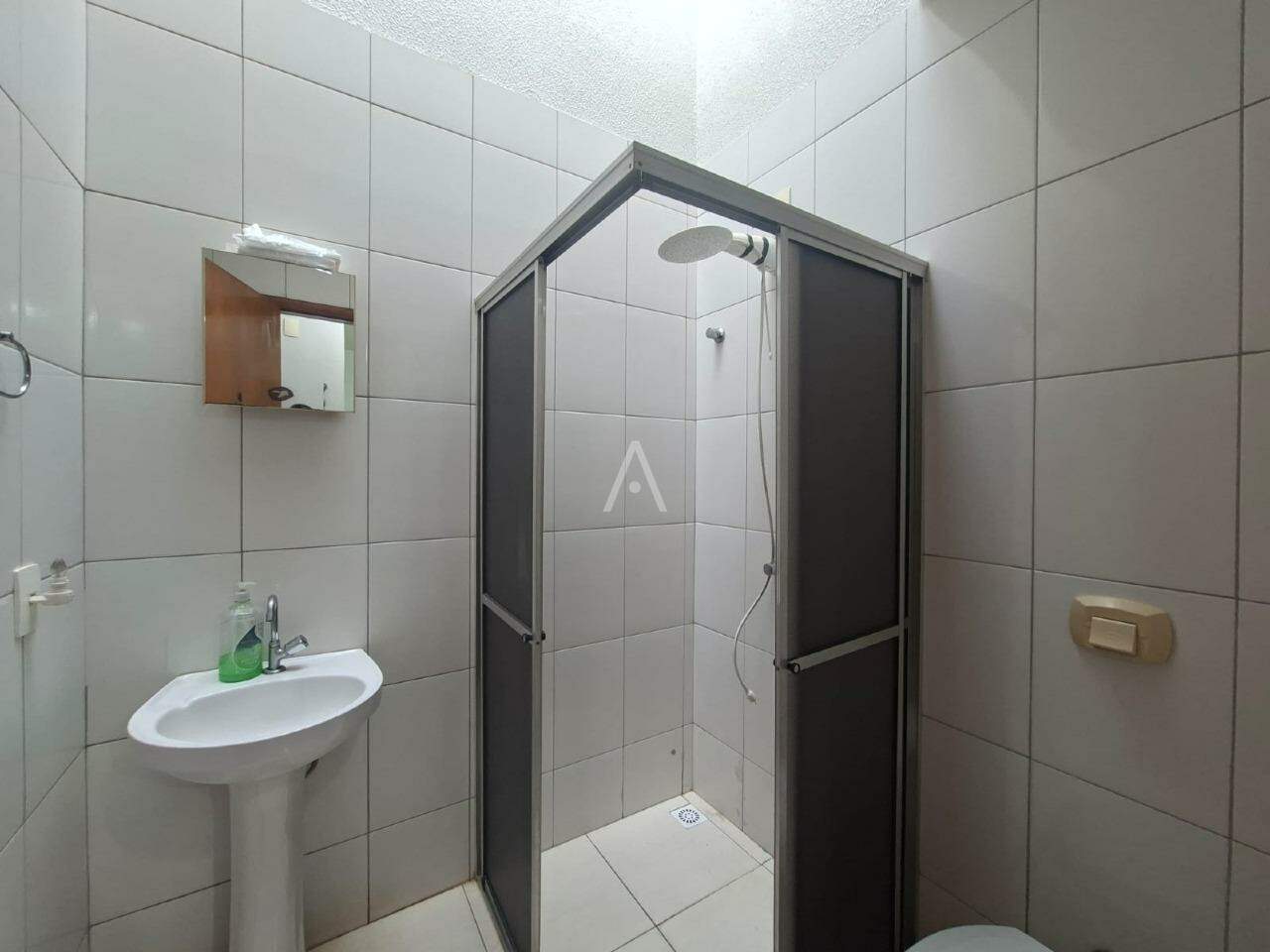 Casa Residencial para para aluguel no Bairro UNIVERSITARIO em CASCAVEL: 