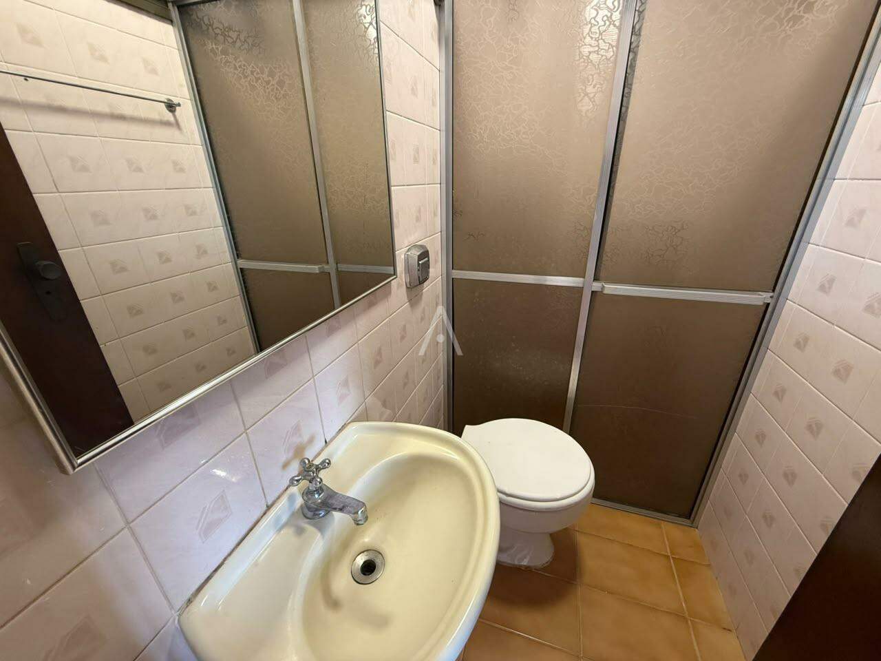 Apartamento para para aluguel no Bairro CENTRO em CASCAVEL: 