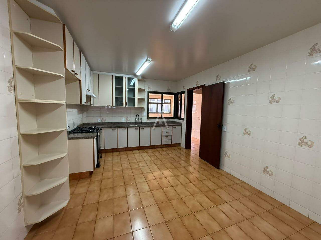 Apartamento para para aluguel no Bairro CENTRO em CASCAVEL: 