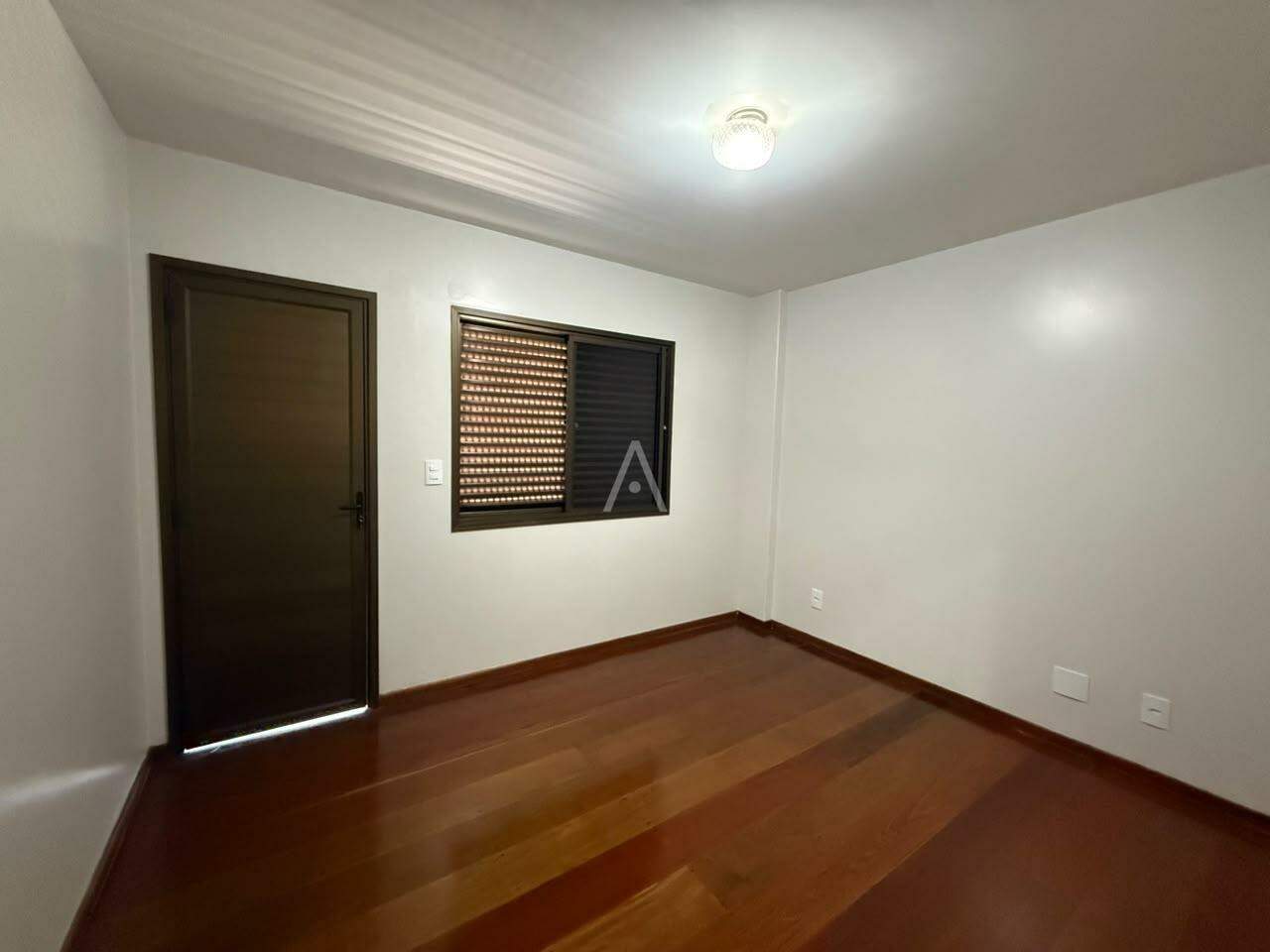Apartamento para para aluguel no Bairro CENTRO em CASCAVEL: 