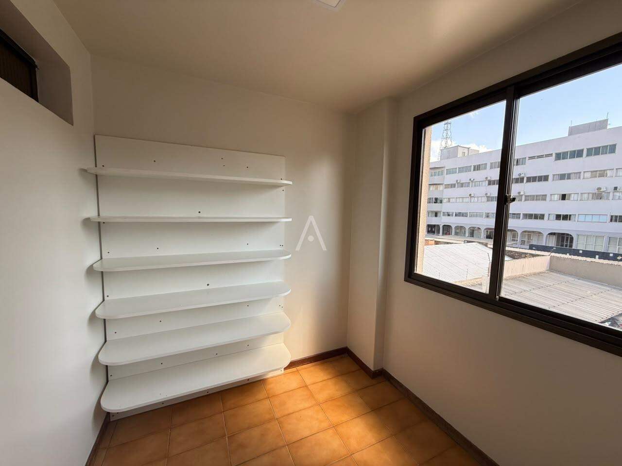 Apartamento para para aluguel no Bairro CENTRO em CASCAVEL: 