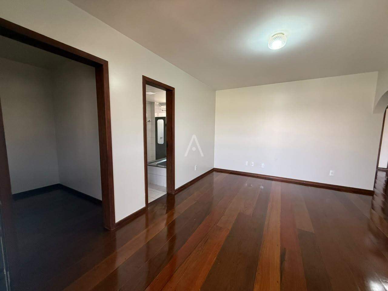 Apartamento para para aluguel no Bairro CENTRO em CASCAVEL: 