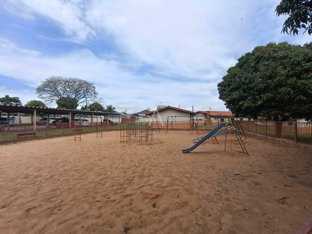 Apartamento para à venda no Bairro PARQUE VERDE em CASCAVEL: