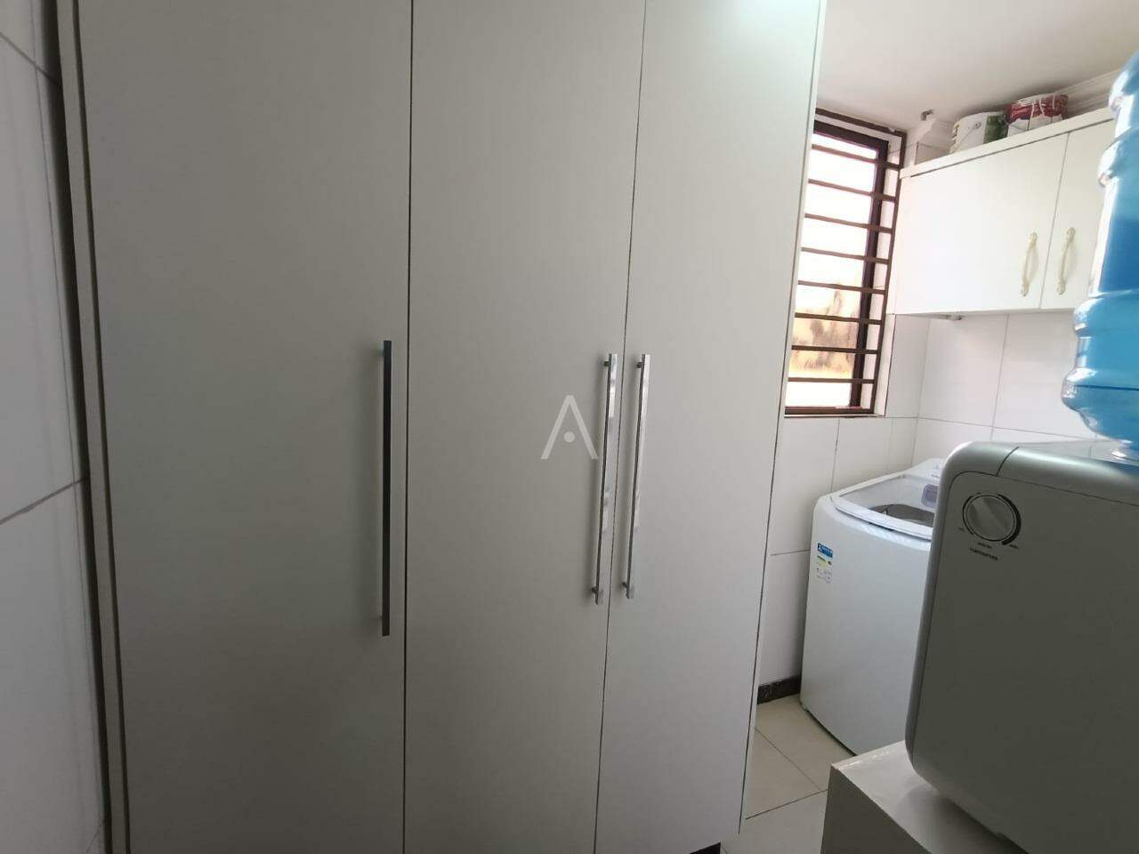 Apartamento para à venda no Bairro PARQUE VERDE em CASCAVEL:
