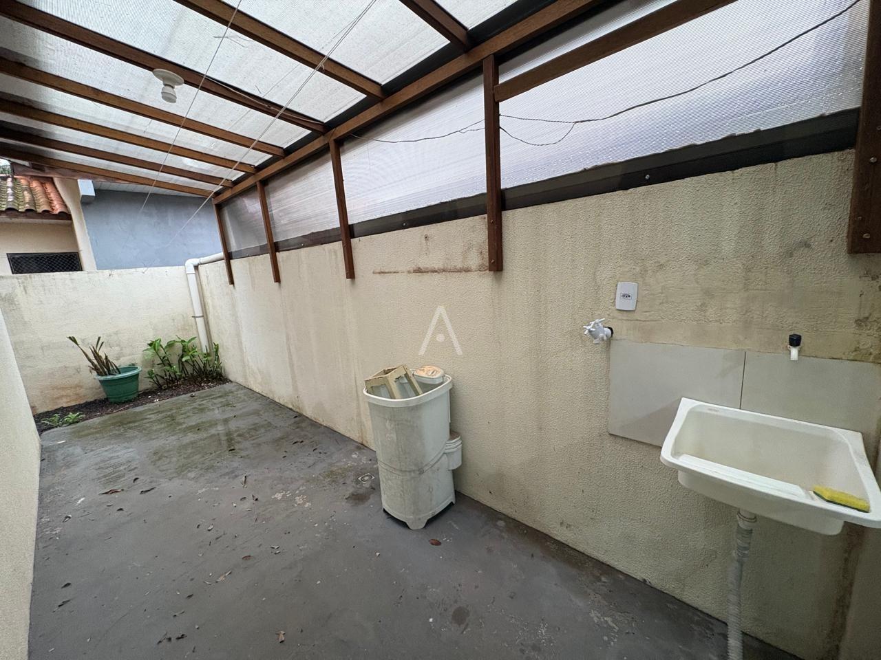 Casa Residencial para à venda no Bairro UNIVERSITARIO em CASCAVEL: