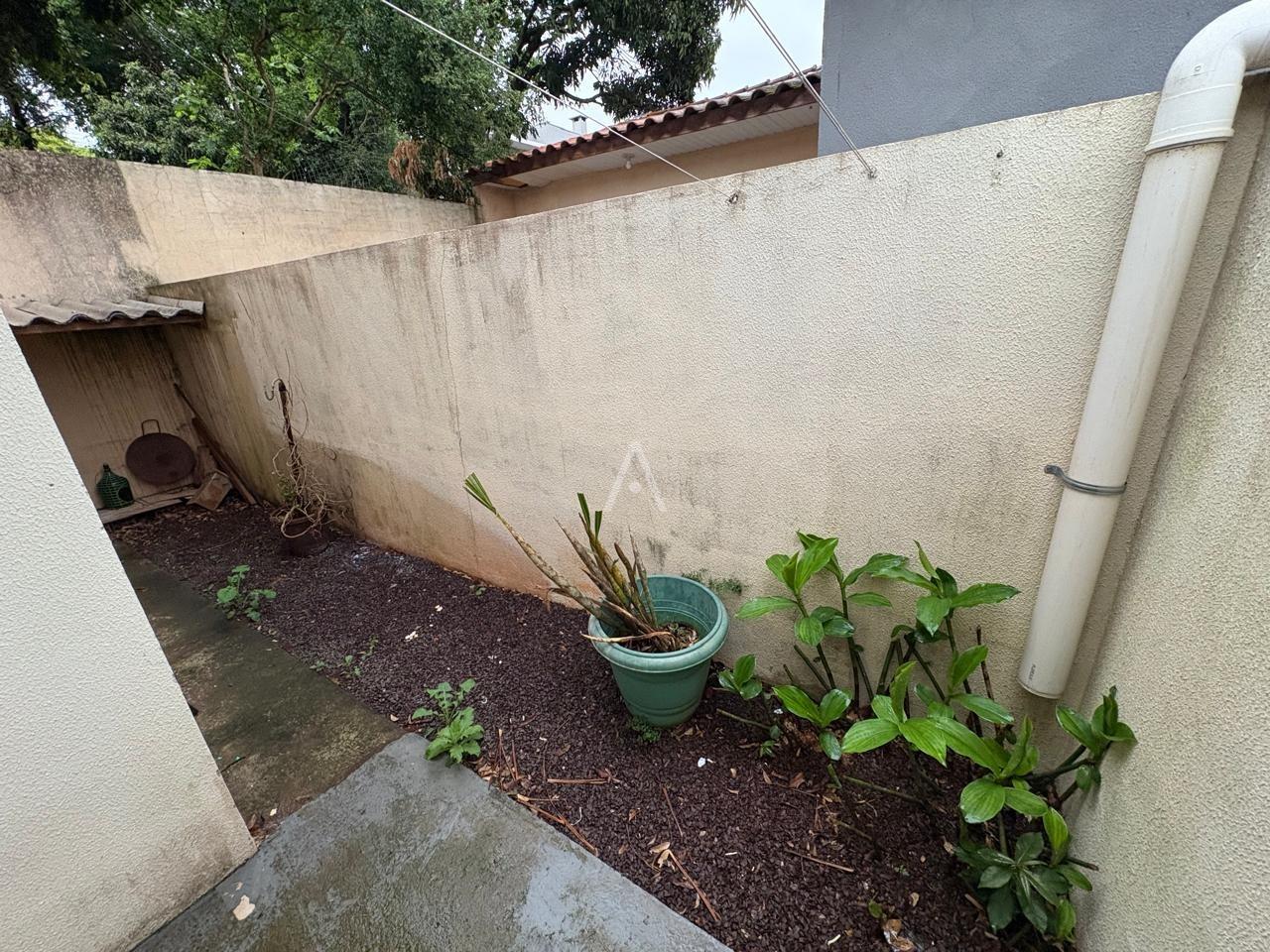 Casa Residencial para à venda no Bairro UNIVERSITARIO em CASCAVEL: