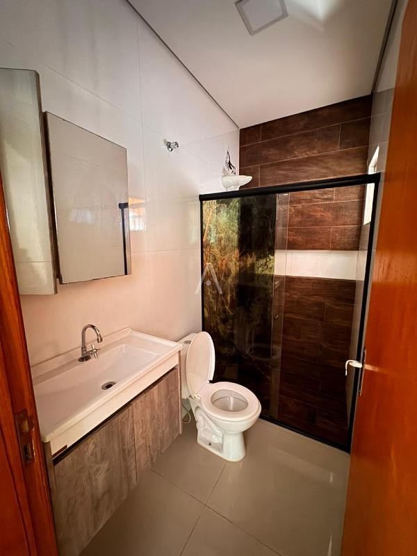 Casa Residencial para à venda no Bairro JARDIM COOPAGRO em TOLEDO: