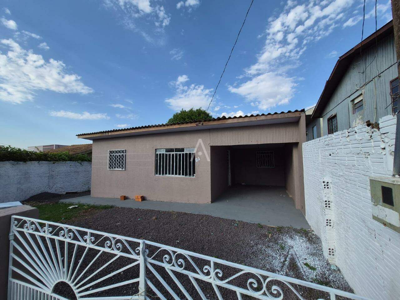 CASA PARA LOCAÇÃO COM 3 QUARTOS NO BAIRRO UNIVERSITÁRIO