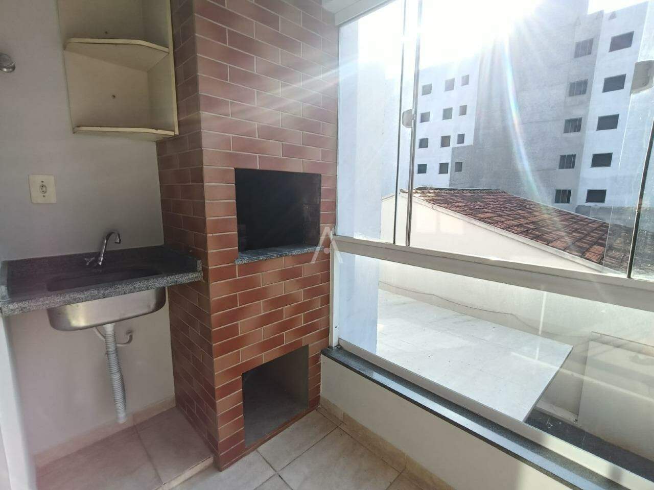 Apartamento para para aluguel no Bairro CENTRO em CASCAVEL: 