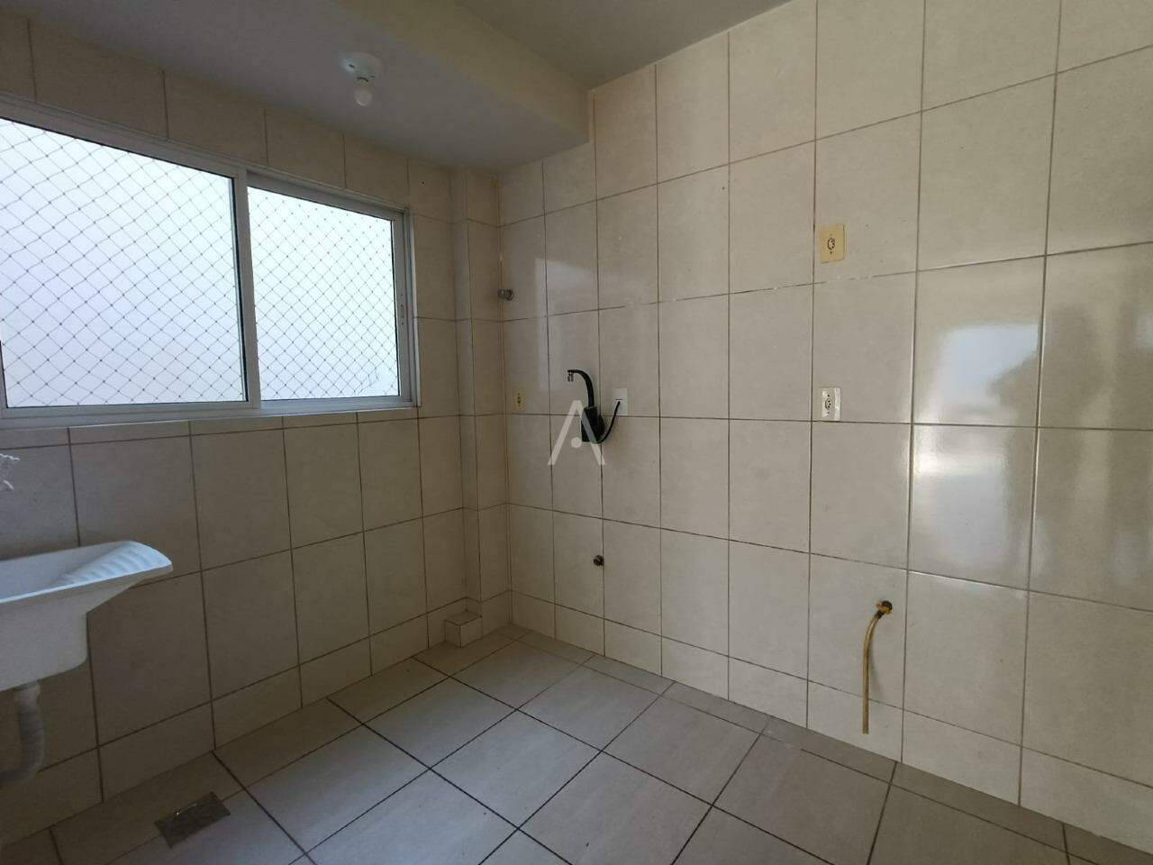 Apartamento para para aluguel no Bairro CENTRO em CASCAVEL: