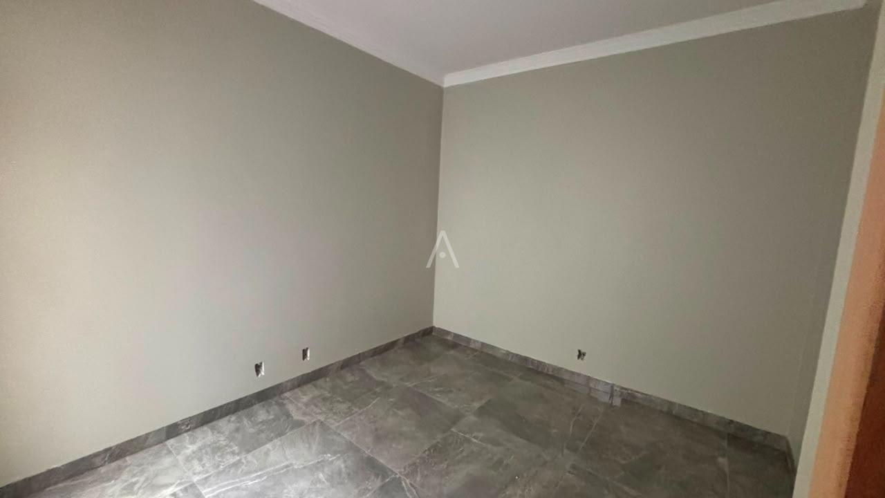Casa Residencial para à venda no Bairro JARDIM COOPAGRO em TOLEDO: 