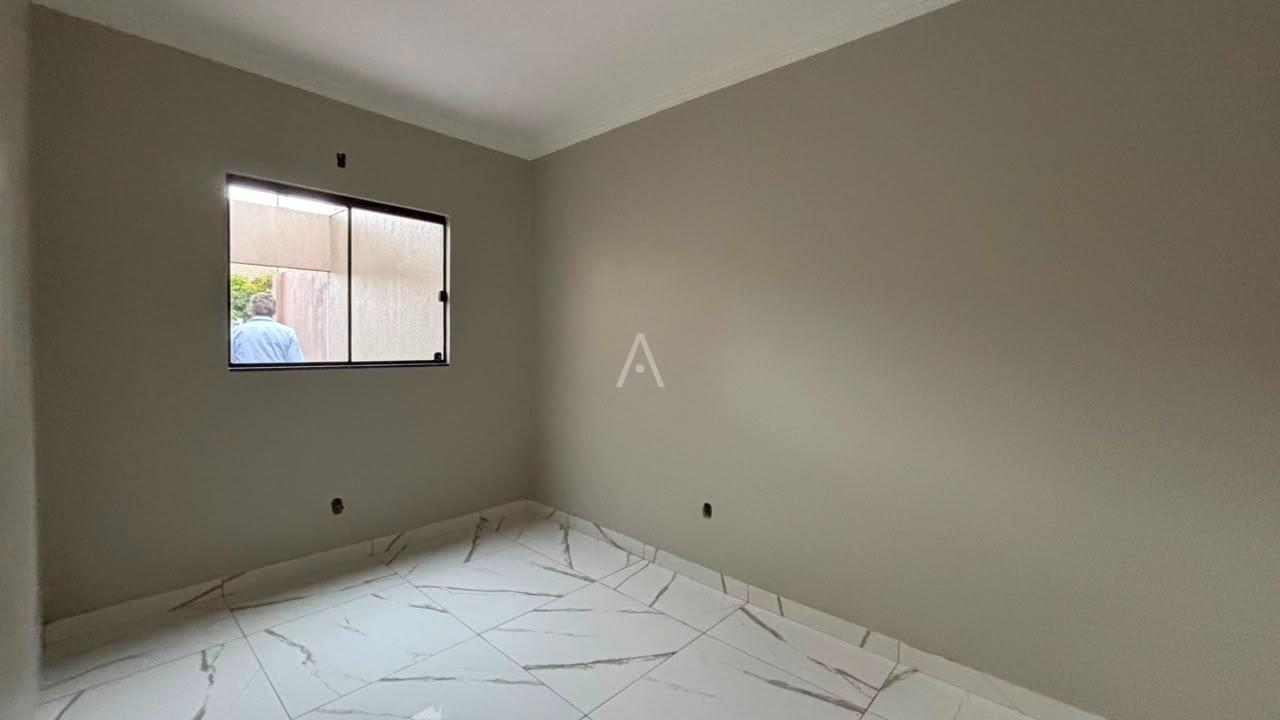 Casa Residencial para à venda no Bairro JARDIM COOPAGRO em TOLEDO: