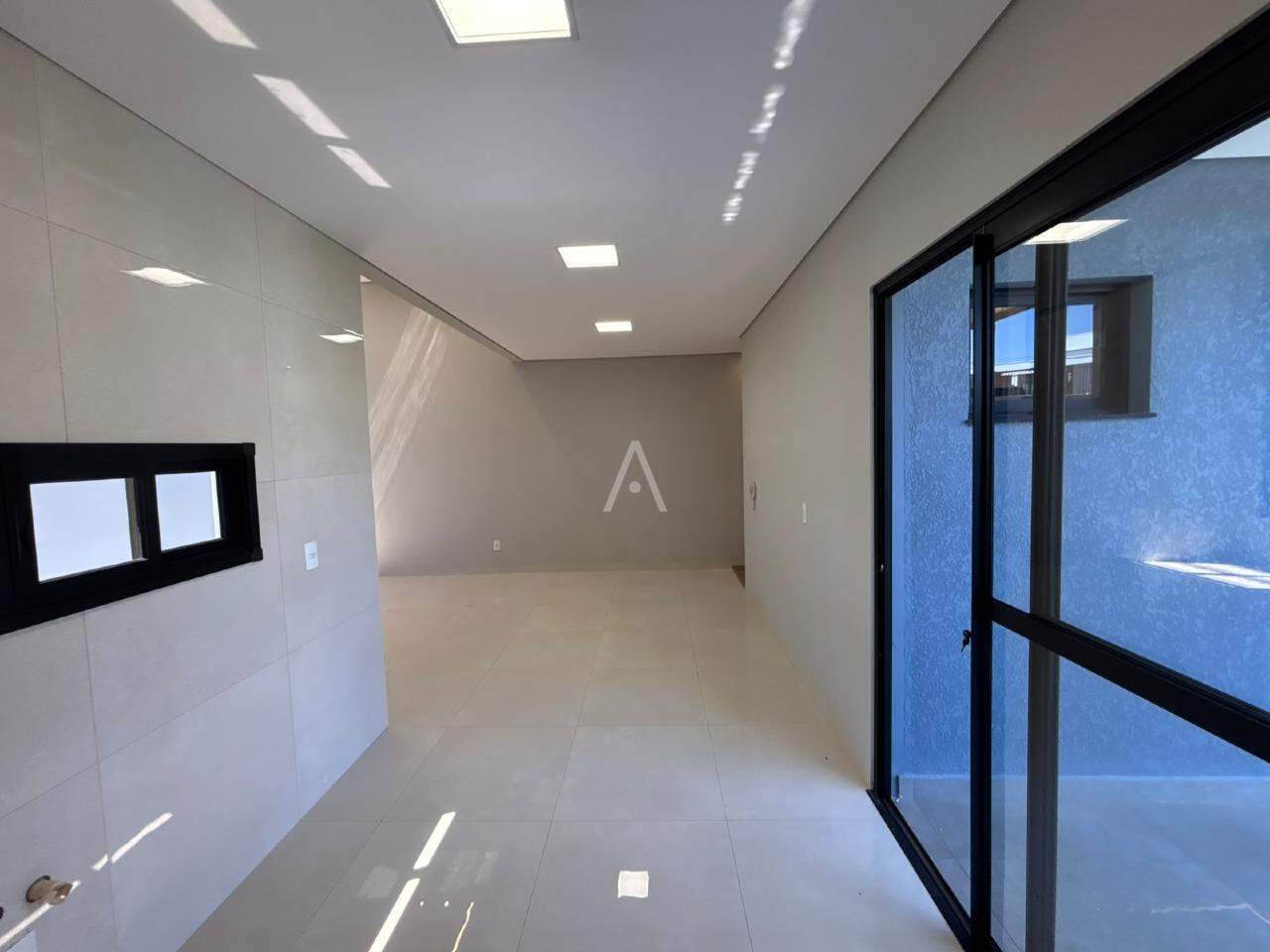 Casa Residencial para à venda no Bairro JARDIM COOPAGRO em TOLEDO: 