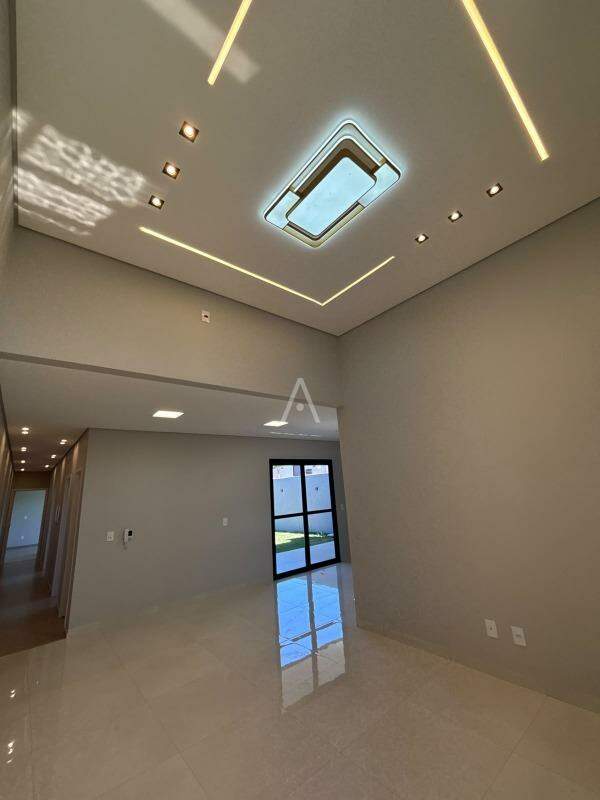 Casa Residencial para à venda no Bairro JARDIM COOPAGRO em TOLEDO: 