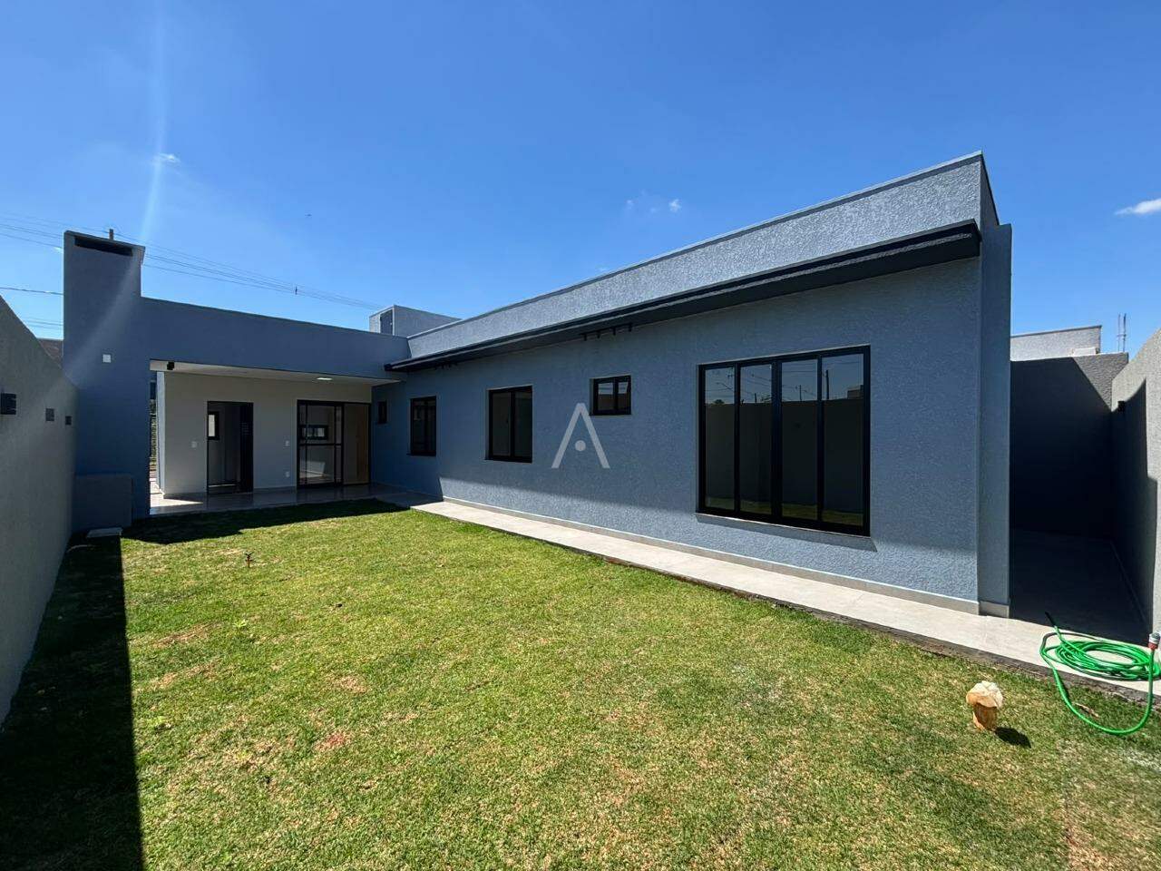 Casa Residencial para à venda no Bairro JARDIM COOPAGRO em TOLEDO: 