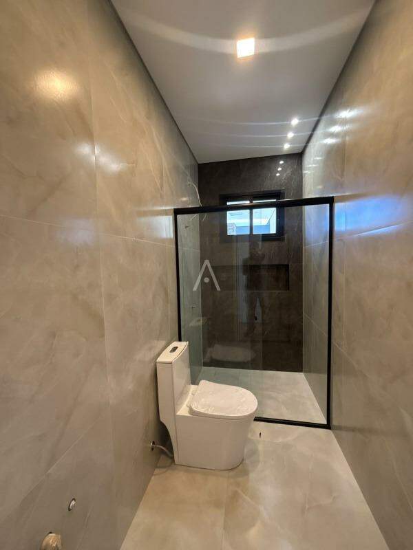 Casa Residencial para à venda no Bairro JARDIM COOPAGRO em TOLEDO: 