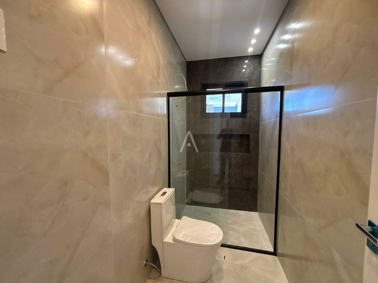 Casa Residencial para à venda no Bairro JARDIM COOPAGRO em TOLEDO: 