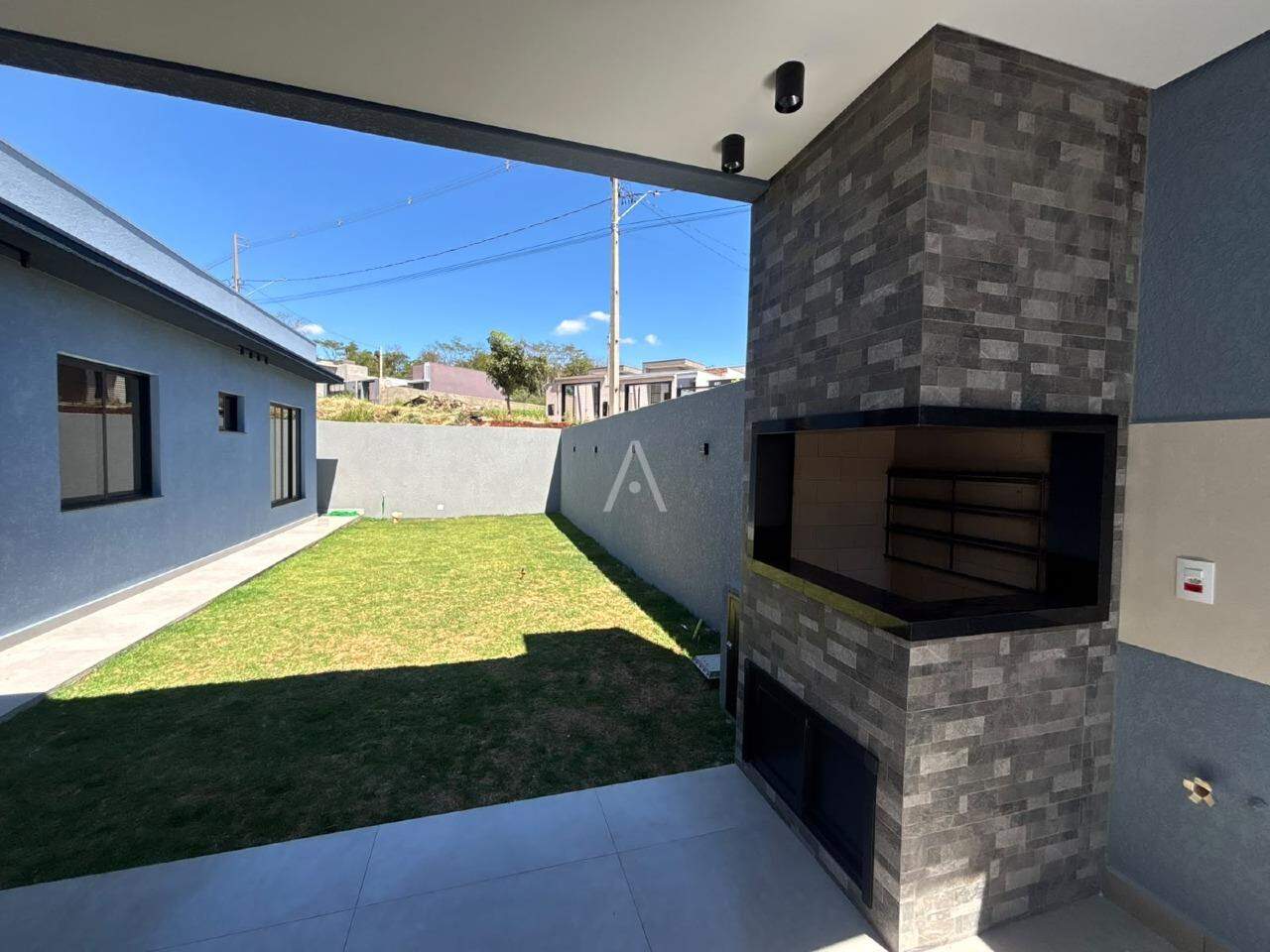 Casa Residencial para à venda no Bairro JARDIM COOPAGRO em TOLEDO: 