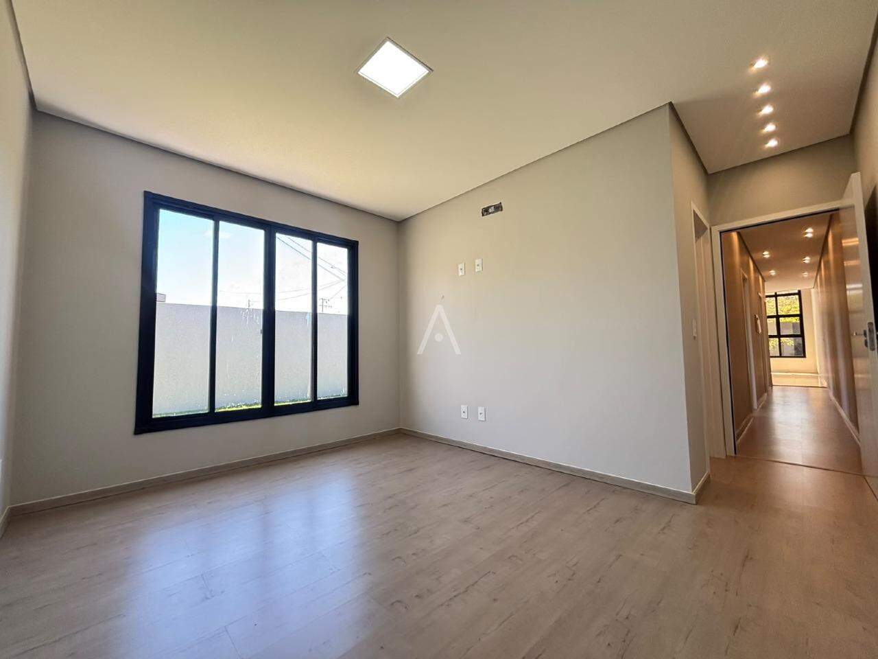 Casa Residencial para à venda no Bairro JARDIM COOPAGRO em TOLEDO: 