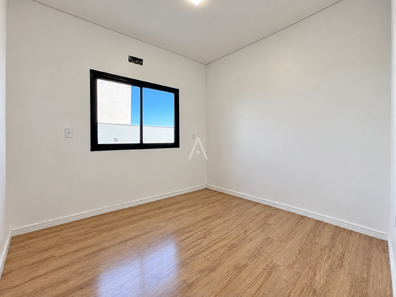 Casa Residencial para para aluguel no Bairro Jardim Europa/América em TOLEDO: Dormitório 01