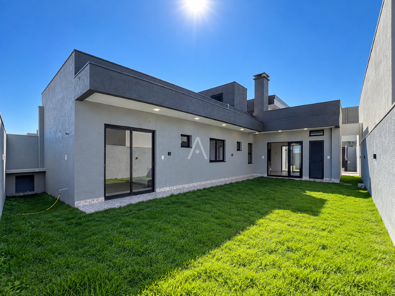 Casa Residencial para para aluguel no Bairro Jardim Europa/América em TOLEDO: