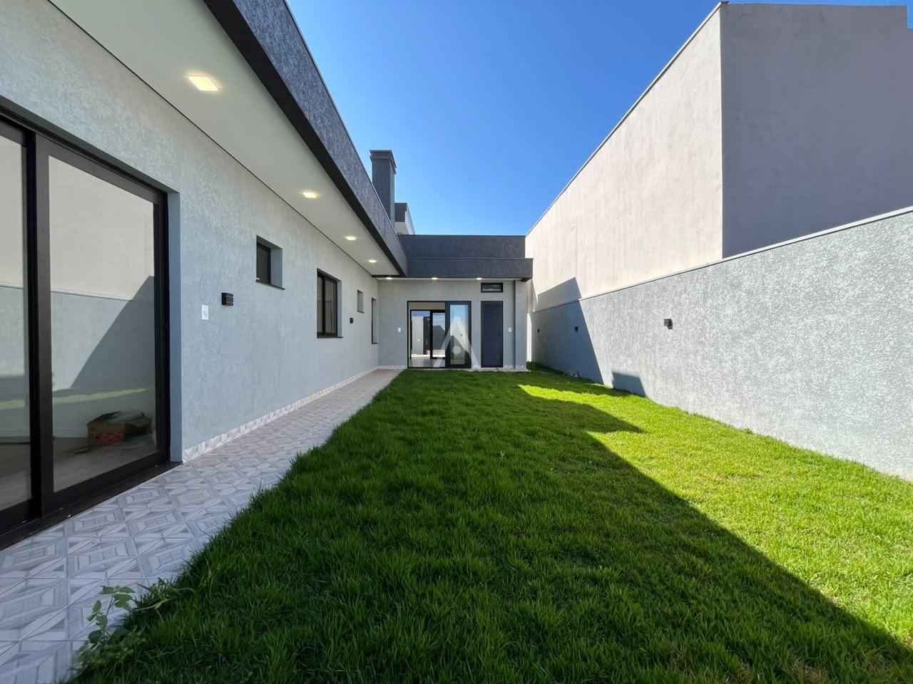 Casa Residencial para para aluguel no Bairro Jardim Europa/América em TOLEDO: