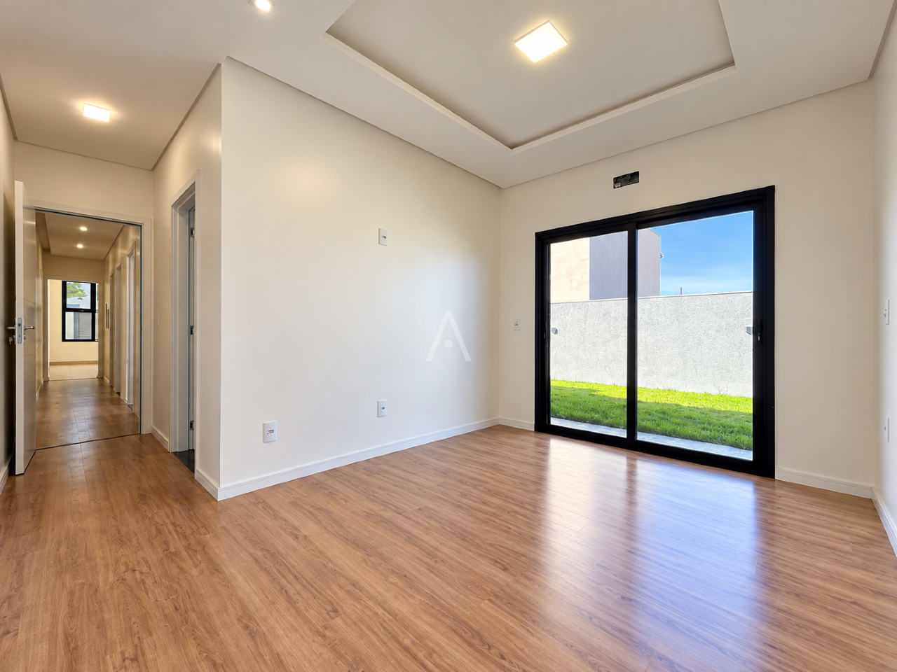 Casa Residencial para para aluguel no Bairro Jardim Europa/América em TOLEDO: Suíte