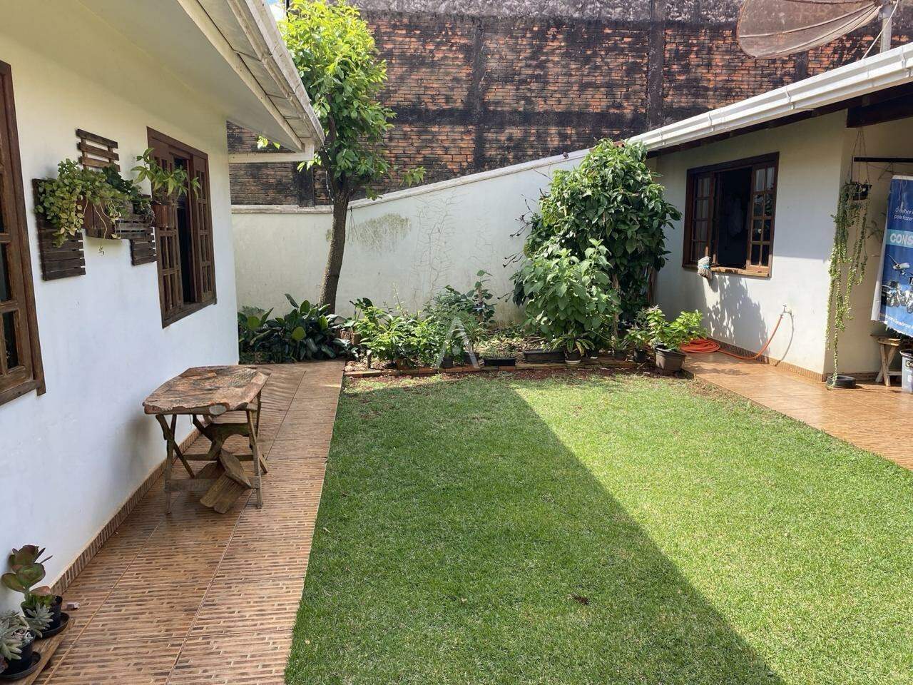 Casa Residencial para à venda no Bairro JARDIM GISELA em TOLEDO:
