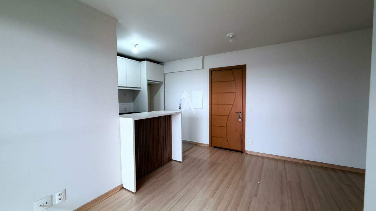 Apartamento para para aluguel no Bairro CENTRO em CASCAVEL: