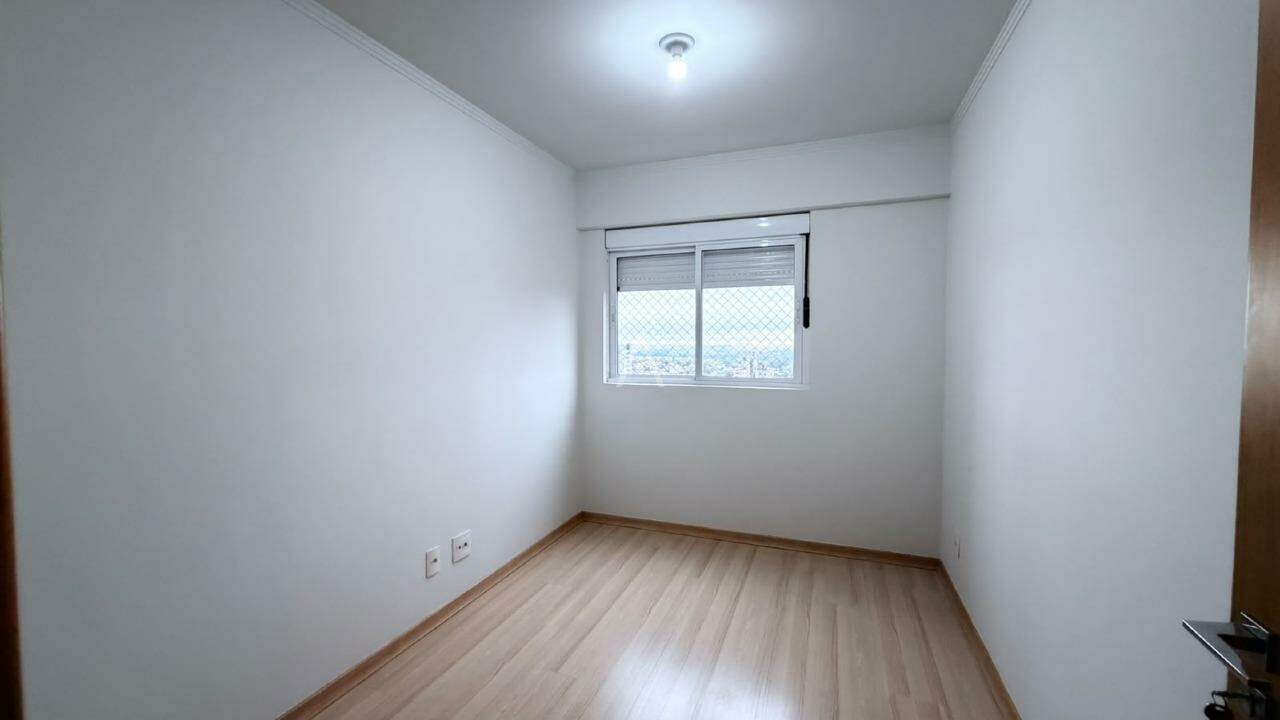 Apartamento para para aluguel no Bairro CENTRO em CASCAVEL: