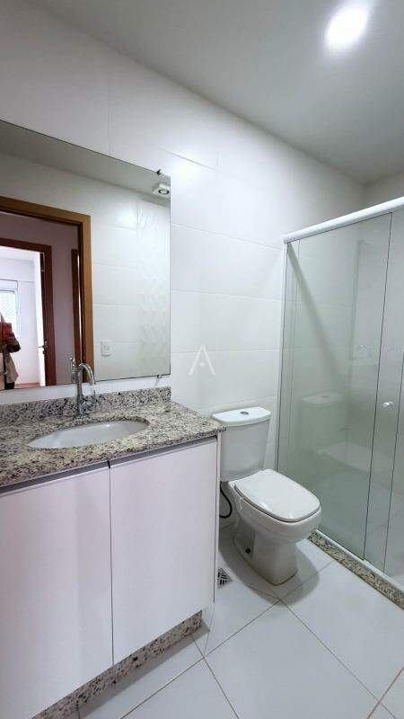 Apartamento para para aluguel no Bairro CENTRO em CASCAVEL: