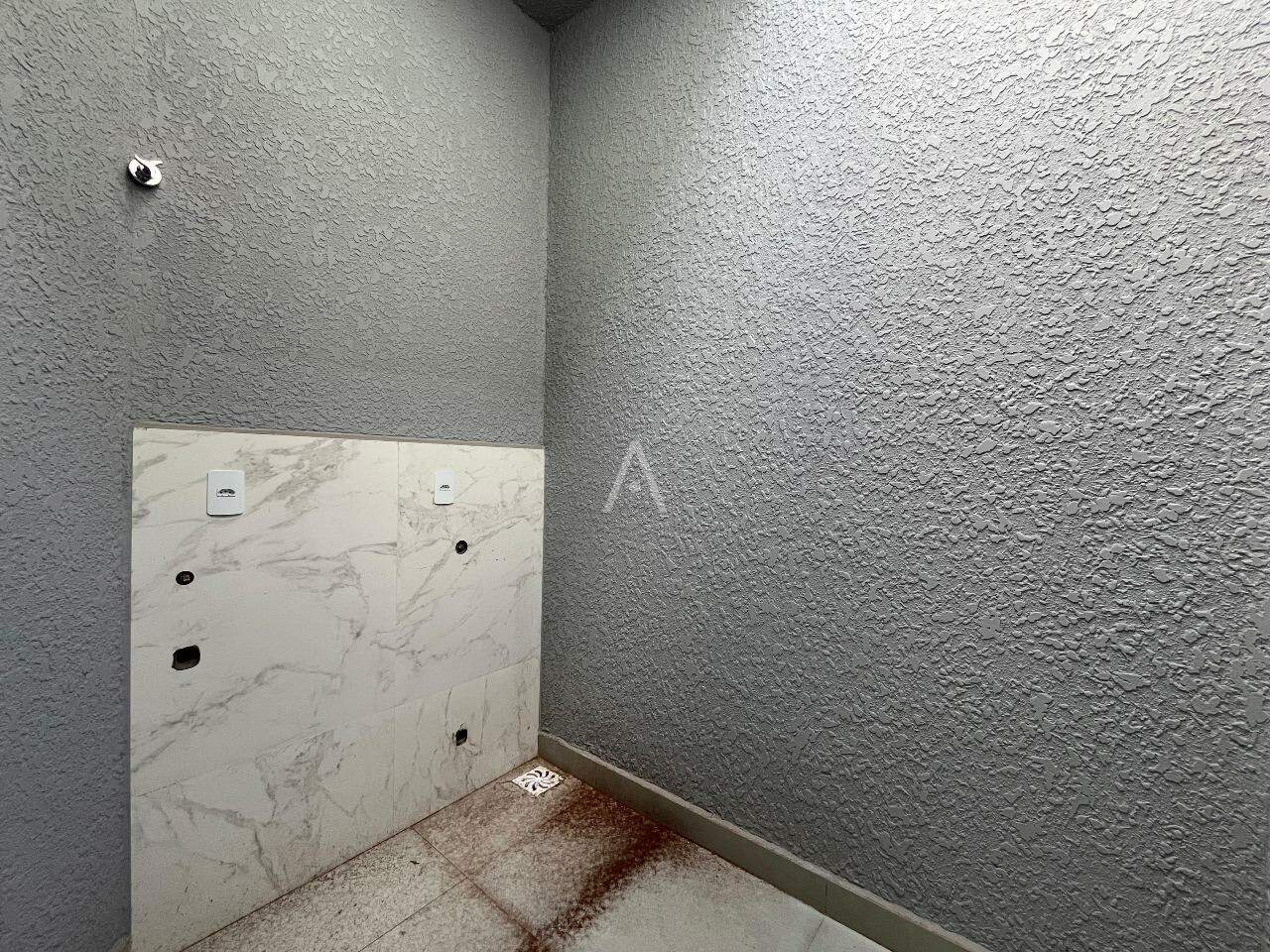 Casa Residencial para para aluguel no Bairro Jardim Panorama II em TOLEDO: Área de Serviço