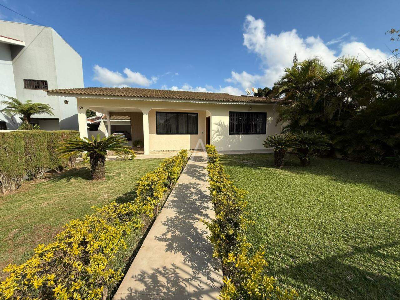 Casa Residencial para para aluguel no Bairro MARIA LUIZA em CASCAVEL: 