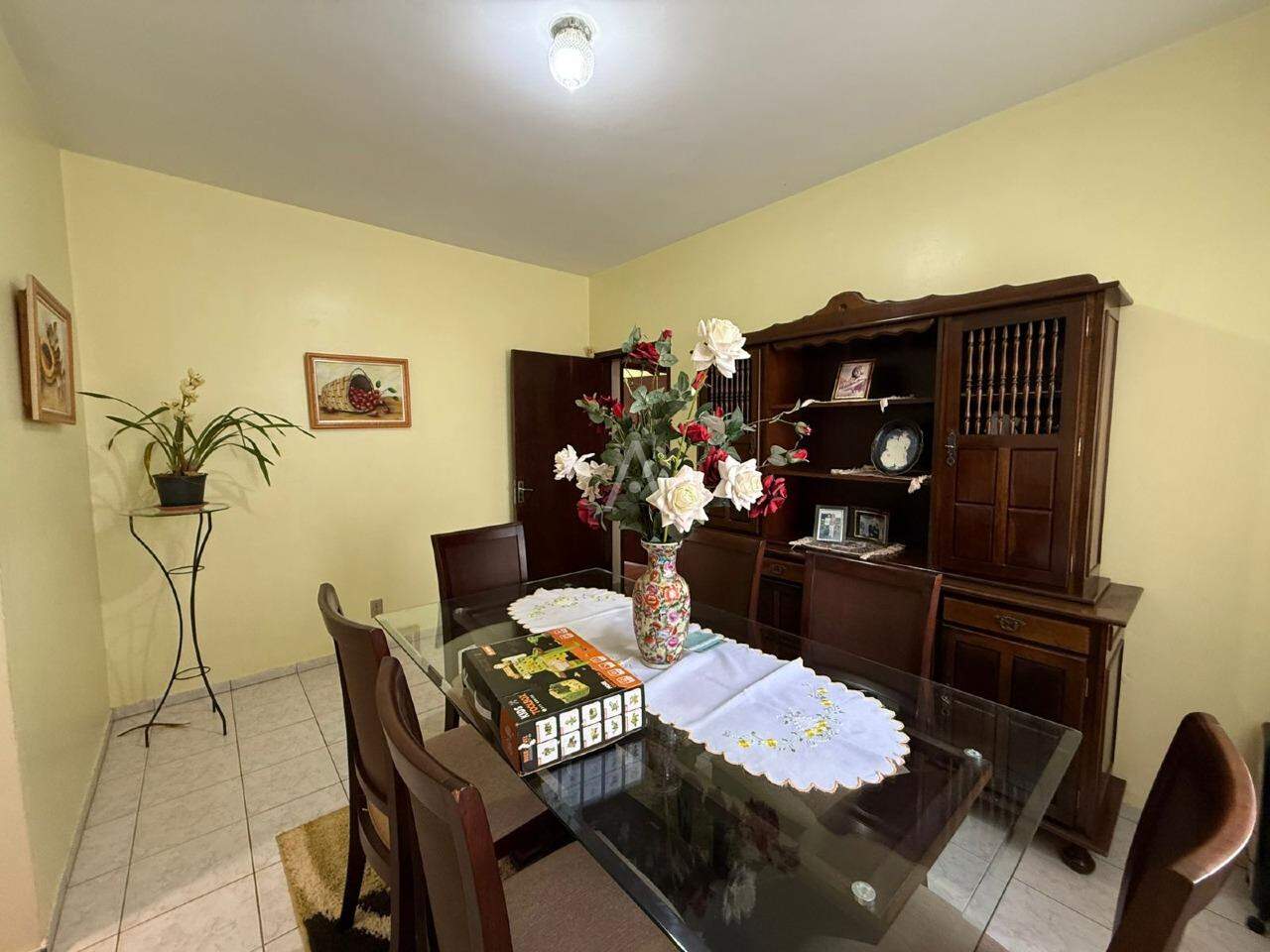 Casa Residencial para para aluguel no Bairro MARIA LUIZA em CASCAVEL: 