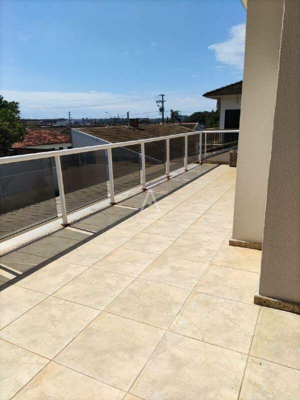 Sobrado para para aluguel no Bairro Pioneiros Catarinenses em CASCAVEL: