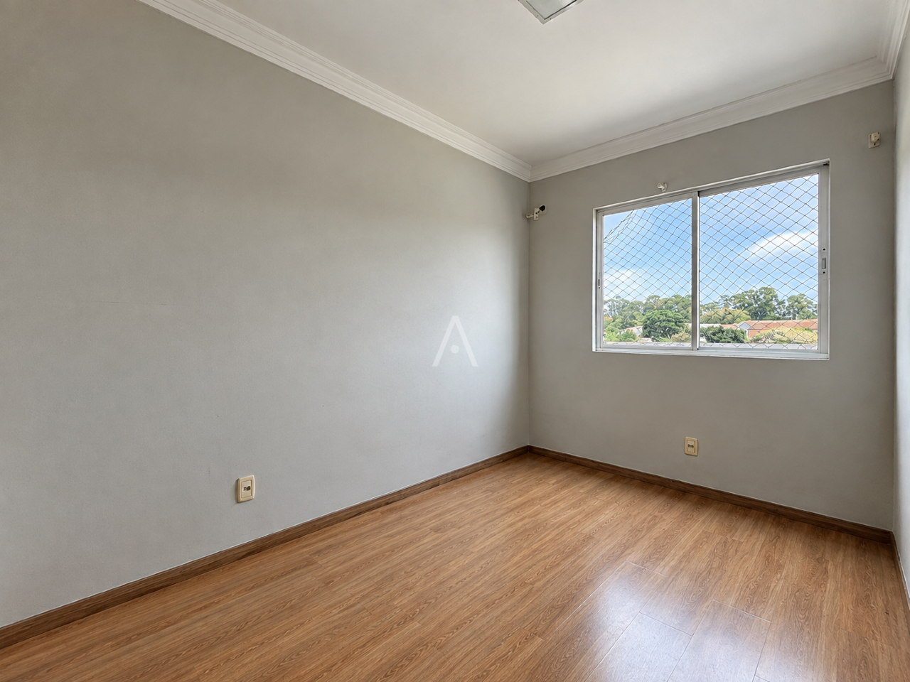 Apartamento para para aluguel no Bairro VILA INDUSTRIAL em TOLEDO: Dormitório 02