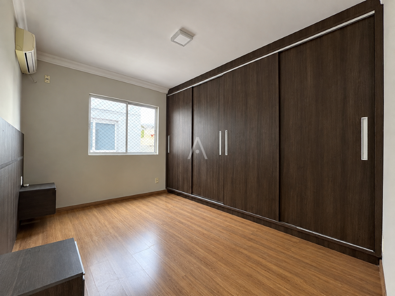 Apartamento para para aluguel no Bairro VILA INDUSTRIAL em TOLEDO: Dormitório 01