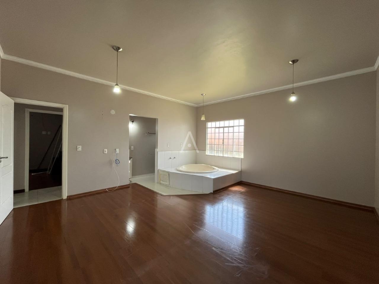 Casa Residencial para para aluguel no Bairro CENTRO em TOLEDO: Suíte Térreo