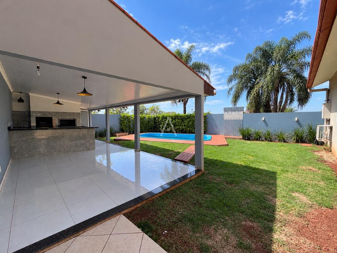 Casa Residencial para para aluguel no Bairro CENTRO em TOLEDO: Área de Festa
