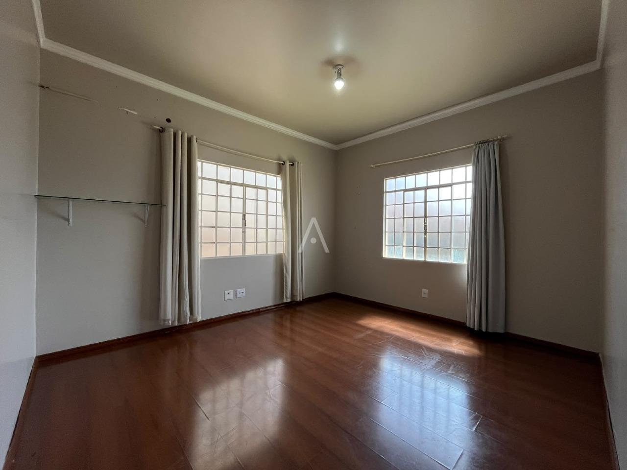 Casa Residencial para para aluguel no Bairro CENTRO em TOLEDO: Dormitório 02 Térreo