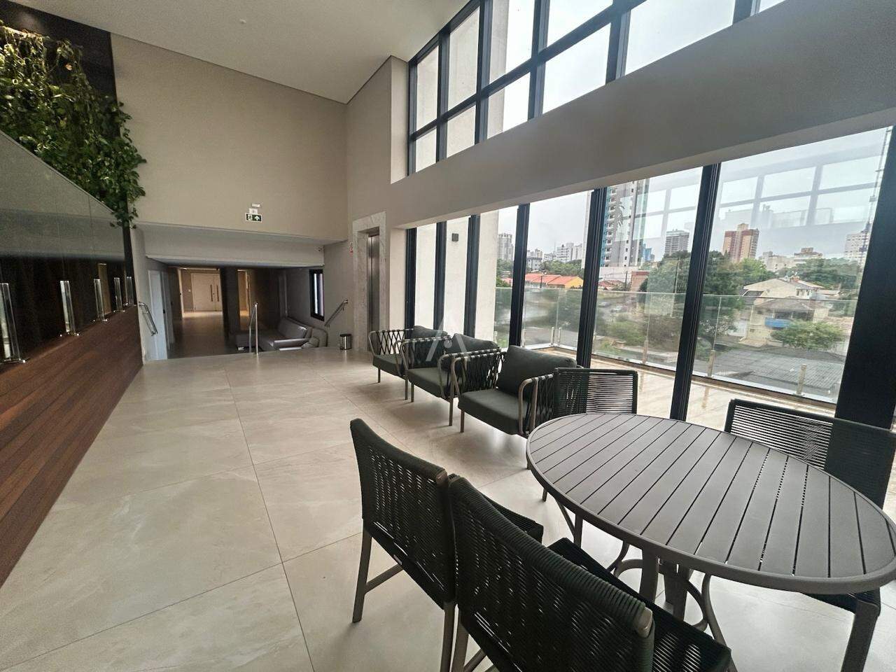 Apartamento para para aluguel no Bairro CENTRO em CASCAVEL: 