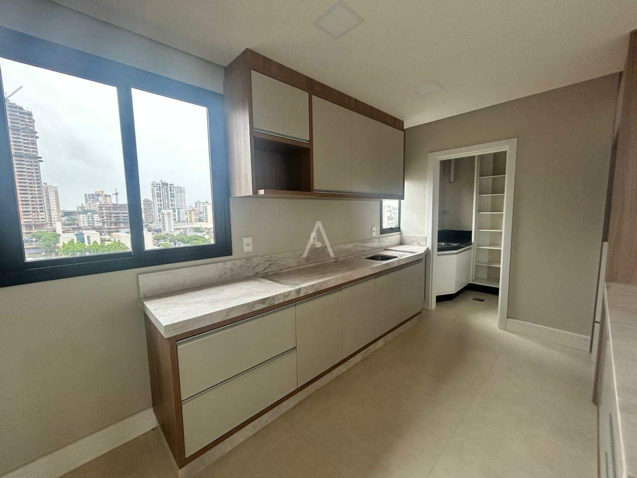 Apartamento para para aluguel no Bairro CENTRO em CASCAVEL: 
