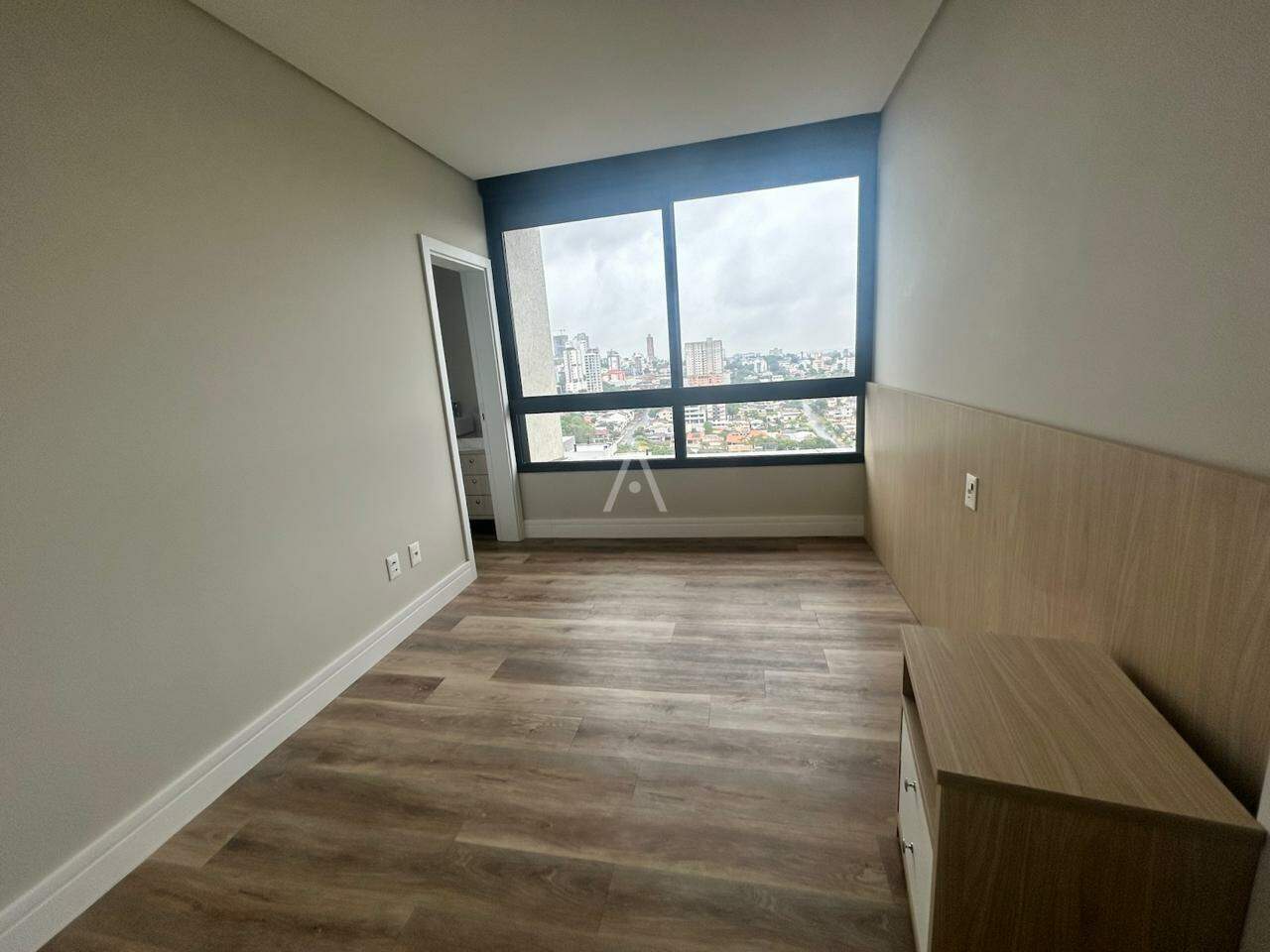 Apartamento para para aluguel no Bairro CENTRO em CASCAVEL: 